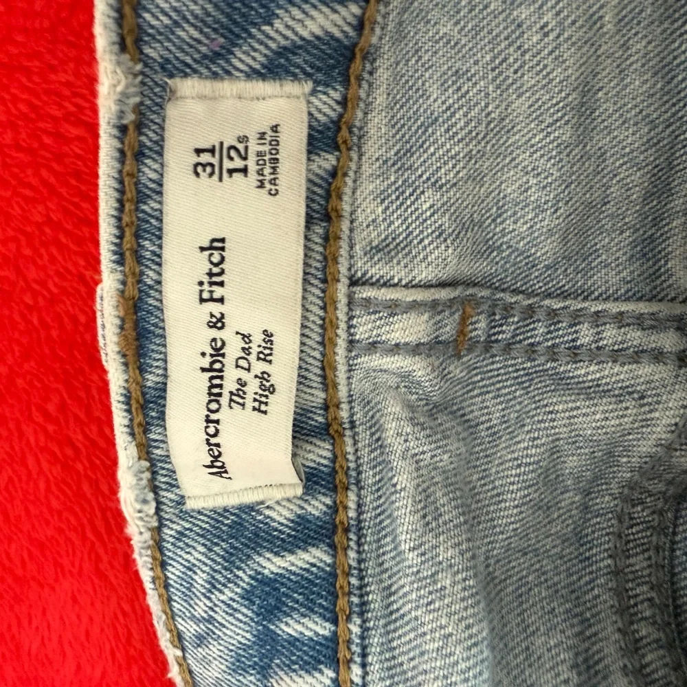 High Rise Jeans - Picture 3 of 3